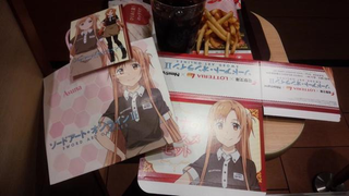 Illustration for article titled Tokyo Hamburger Restaurant Covered in AnimeÂ
